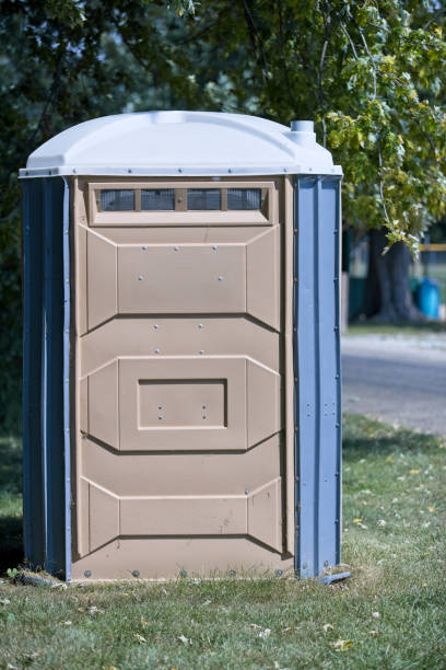 Portable Toilet Options We Offer in Aumsville, OR